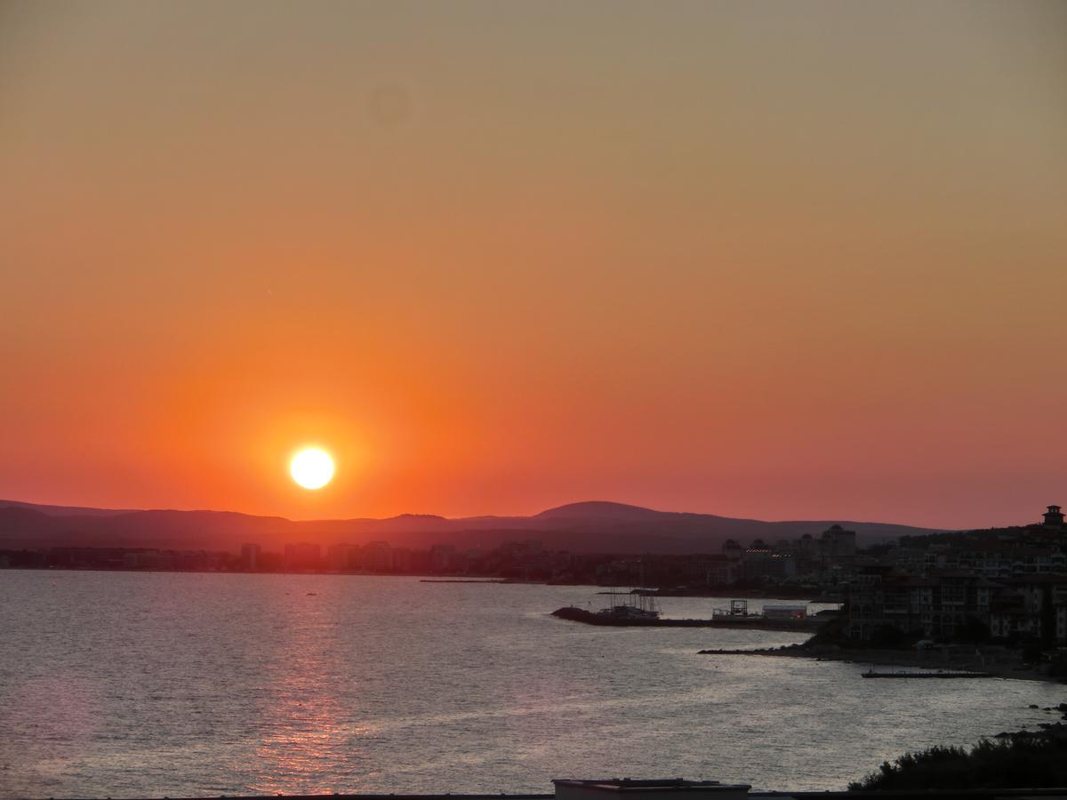 Sea View Crown Apartment On Complex With Pools And Beach, Sveti Vlas Exterior photo